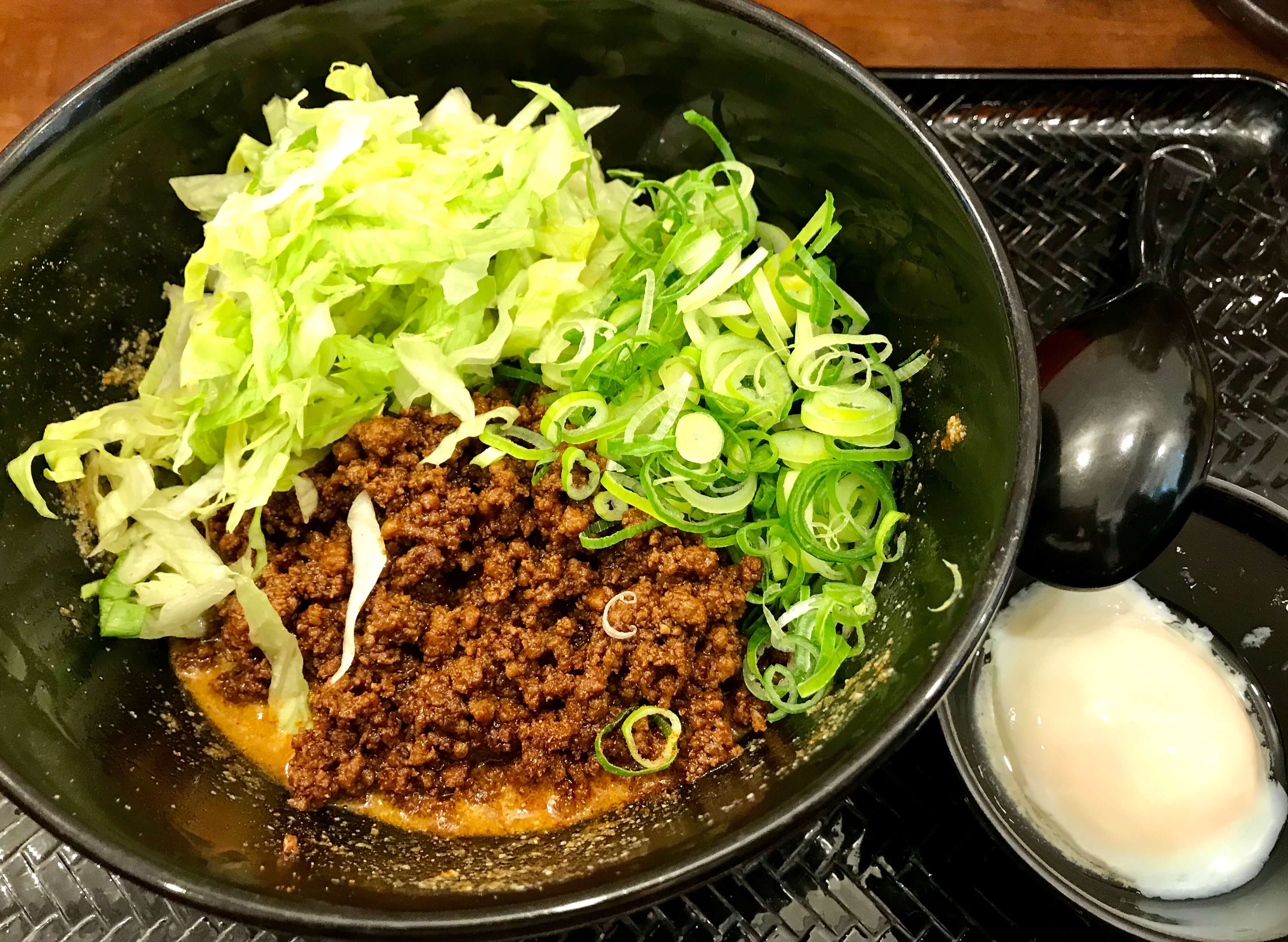 湯島ひよこ堂 の広島式 汁なし担々麺 は 追い飯を食べ終えるまで その美味しさに夢中です ぼちぼち歩く
