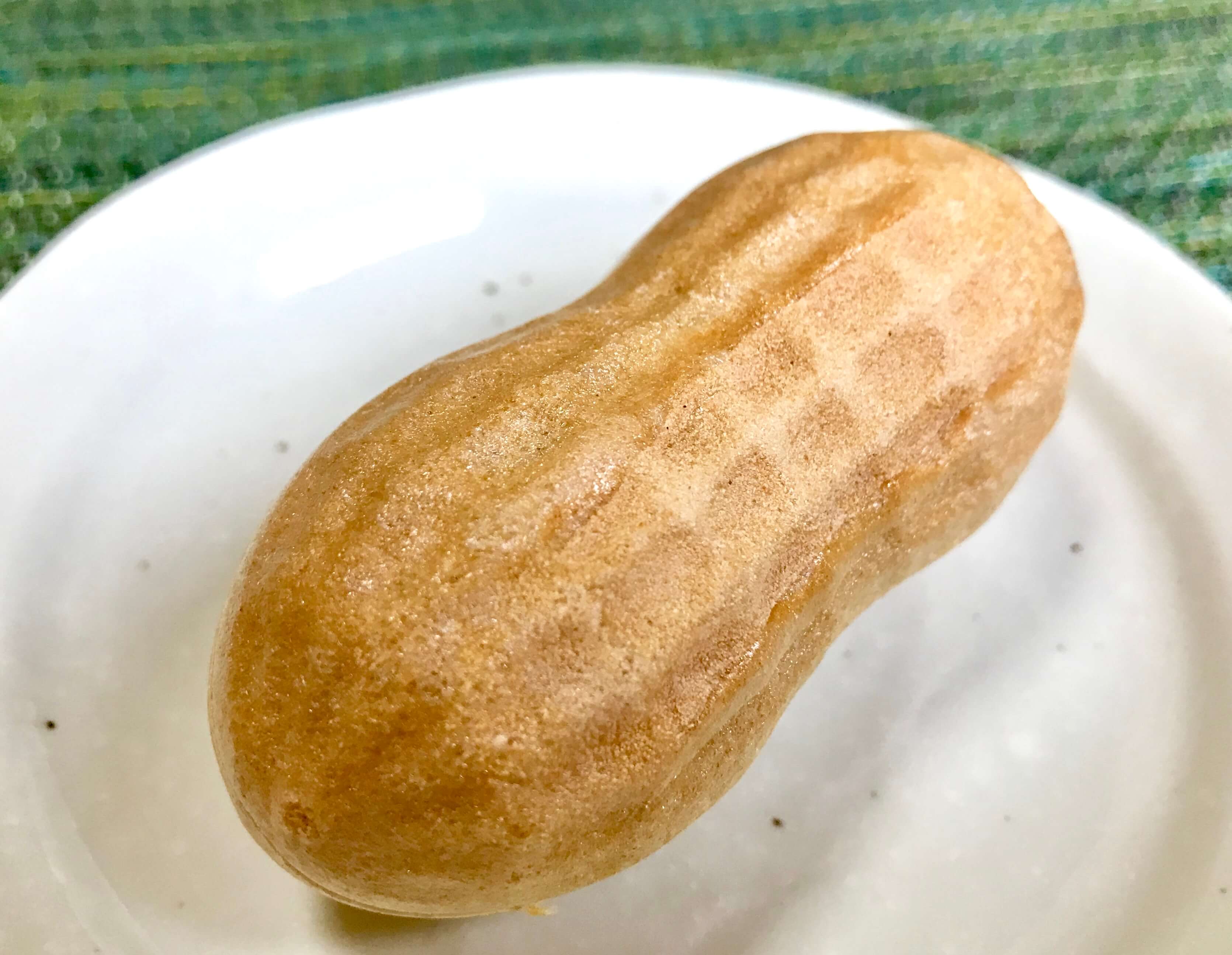 ぴーなっつ最中 はピーナッツ型の可愛い最中 成田山新勝寺にゆかりある 米屋 よねや の和菓子です ぼちぼち歩く